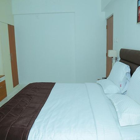 Utsavam Hotel Apartments Guruvayur Exterior photo