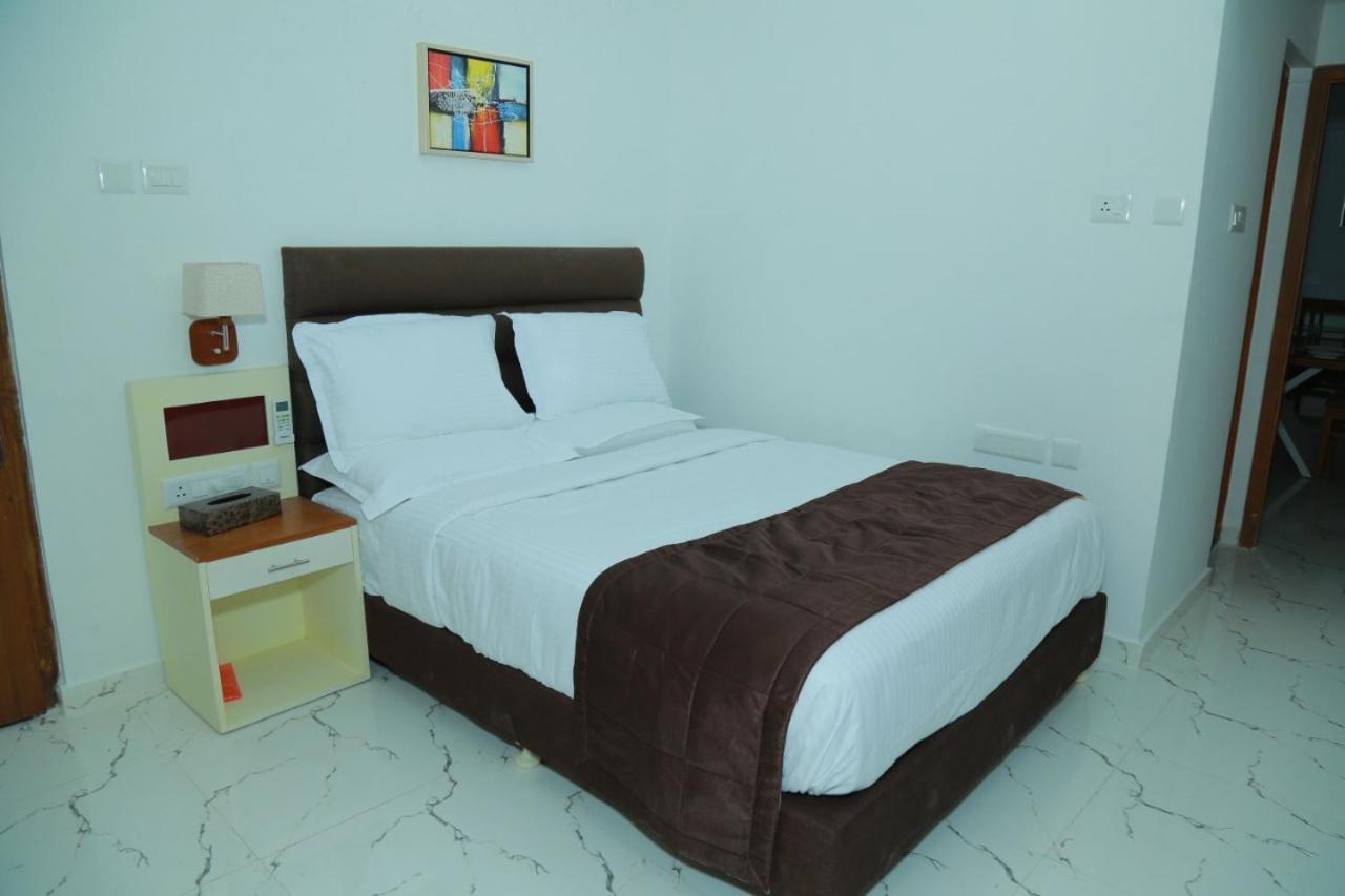Utsavam Hotel Apartments Guruvayur Exterior photo