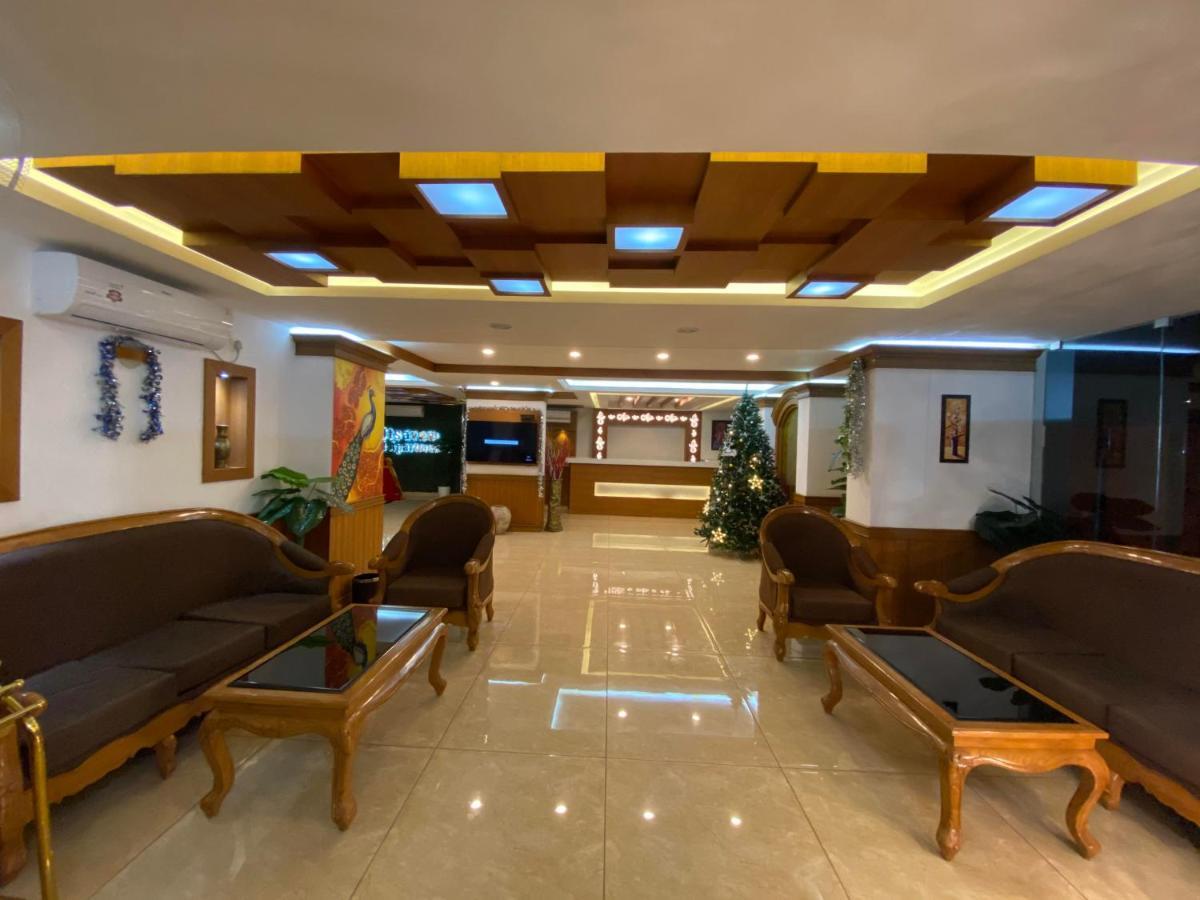 Utsavam Hotel Apartments Guruvayur Exterior photo