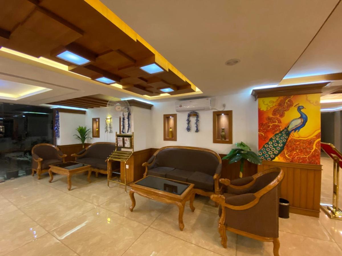 Utsavam Hotel Apartments Guruvayur Exterior photo